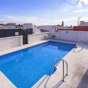 city-centre-rooftop-pool-parking.es-andalucia.com/
